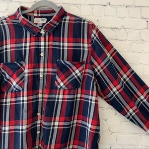Old Navy Women’s plaid button down flannel shirt